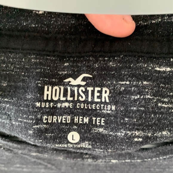 Hollister curved hem tee - Picture 3 of 3